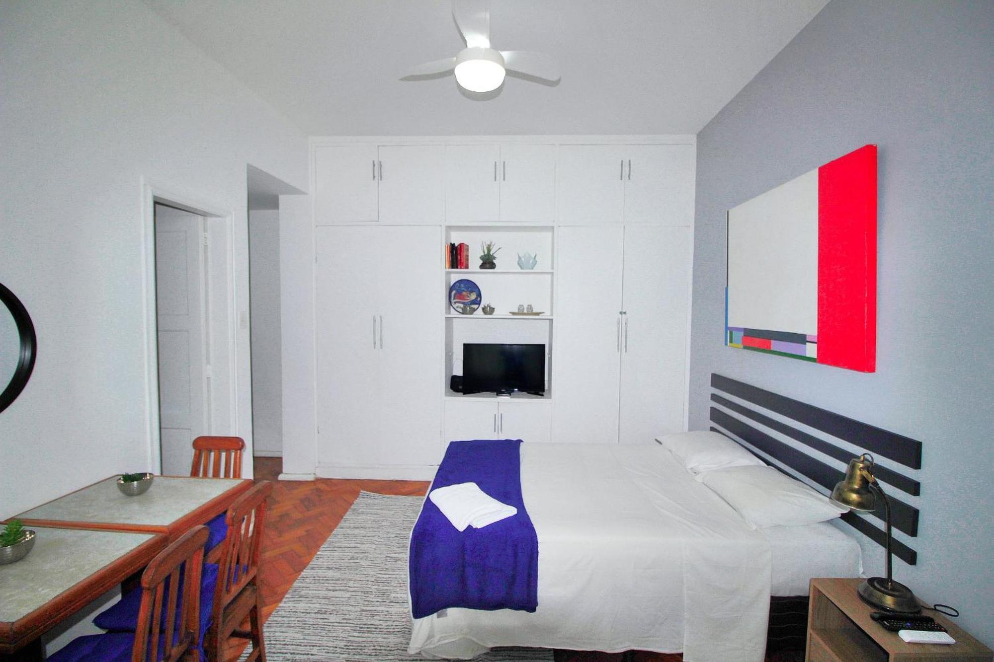 Completo Em Ipanema E Metro Na Porta! Apartamento